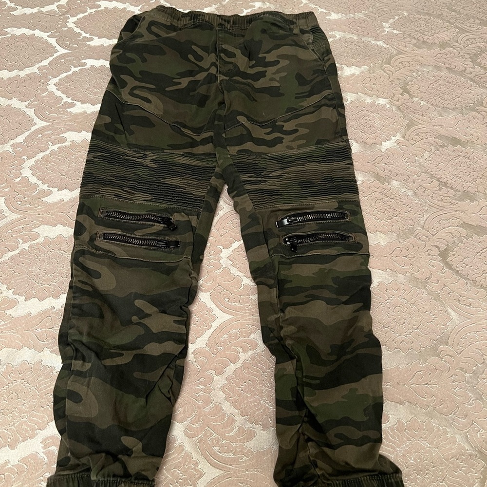very little wear